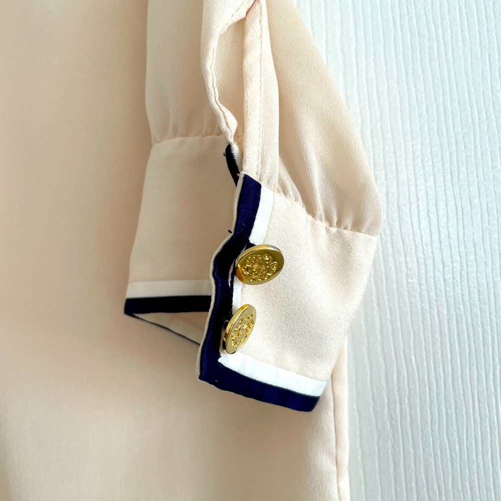 COURAGEb Blouse - Picture 3 of 4